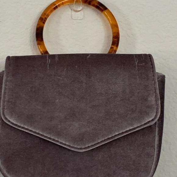 Anthropologie Lilac Gray Velvet Flap Bag with Tortoiseshell Handle - Picture 2 of 9